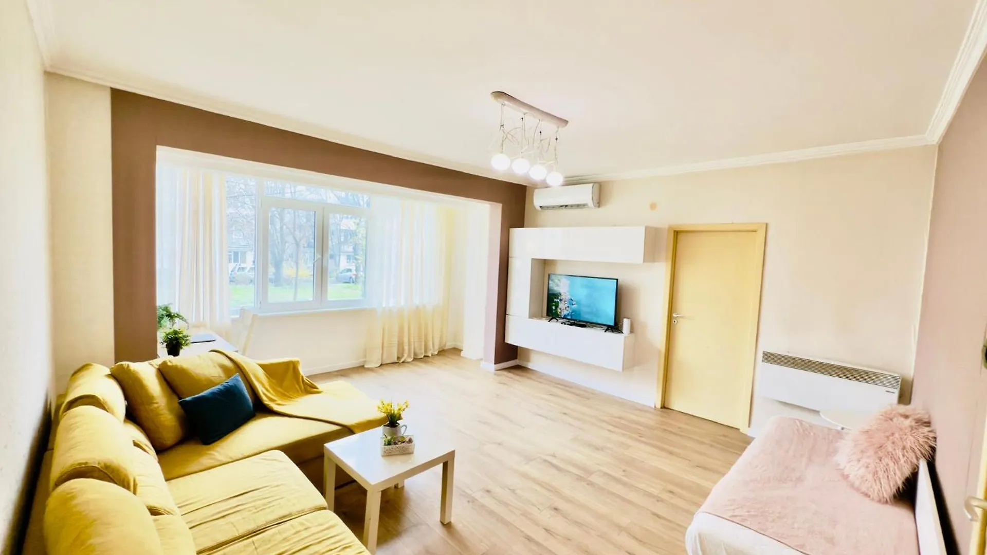 Burgas Two-Bed Flat 